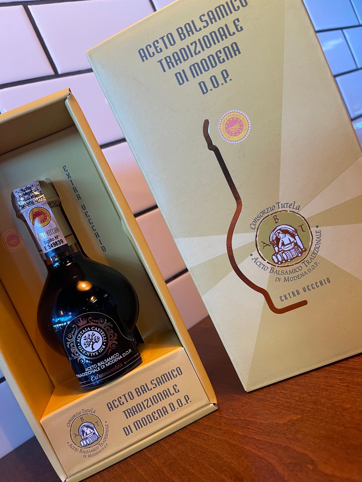 Acetaia Castelli Imported Aged Balsamic of Modena "Affinato" Extra-Vecchio 25 year